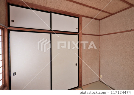 昭和時代的日式住宅,二樓的日式房間 昭和時代的日式住宅,二樓的日式房間 117124474