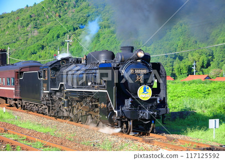 [Yamaguchi Prefecture] The SL Yamaguchi departs from Sasame Station, billowing black smoke. 117125592
