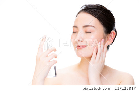 Beauty image of young women 117125817