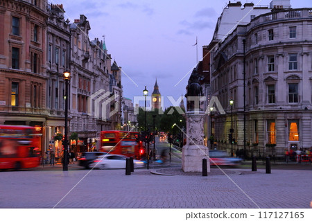 Evening view of the cityscape around Trafalgar Square in Westminster, London, England 117127165
