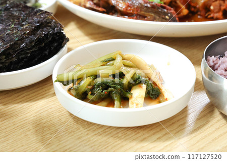Koreaf traditional food young radish kimchi 117127520