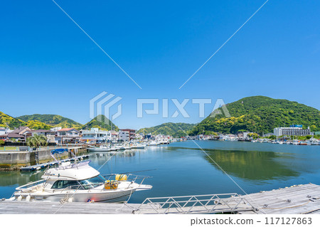 Shimoda Port in Izu, where Commodore Perry and his party arrived 117127863