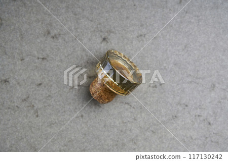 Whiskey Cork 117130242