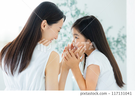 Hair care image Hair care image 117131041