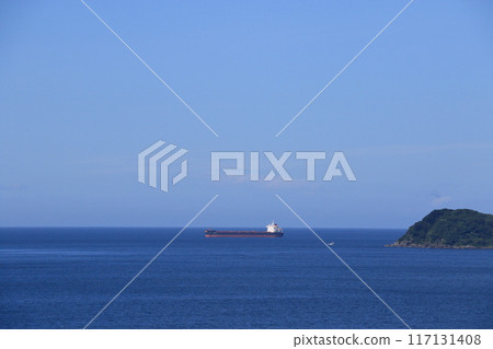 Tanker anchored offshore 117131408