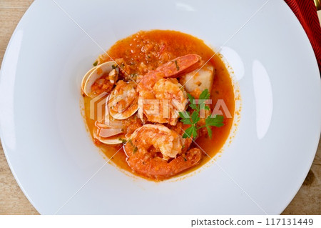 西餐，馬賽魚湯，海鮮番茄湯，漁家菜，蝦，蛤蜊，扇貝。 117131449