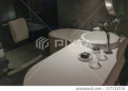 Beautiful rooms at W Osaka, a luxury hotel on Midosuji in Osaka Beautiful rooms at W Osaka, a luxury hotel on Midosuji in Osaka 117132538