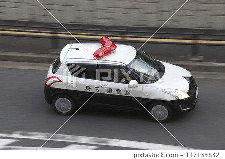 緊急行動中的迷你警車（埼玉縣警察） 117133832