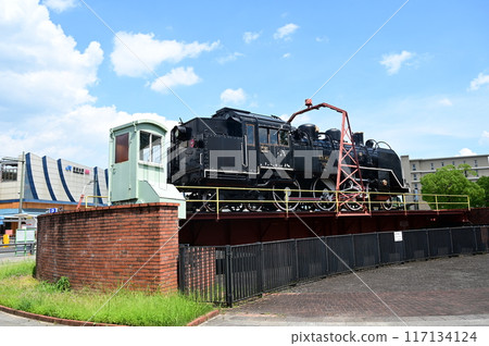 Preserved C11 type 40 steam locomotive (near Fukuchiyama Station) and turntable 117134124