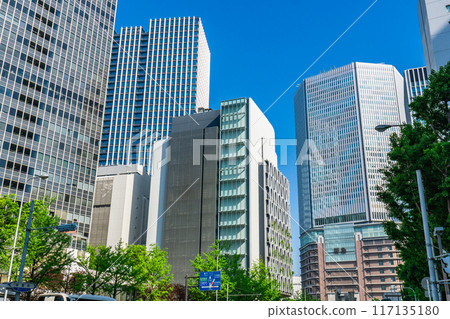 Osaka City, Kita-ku, Umeda, commercial building district (Osaka Umeda Twin Towers) Osaka City, Kita-ku, Umeda, commercial building district (Osaka Umeda Twin Towers) 117135180