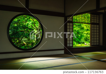 Kyoto Genkoan enlightenment window and stray window Kyoto Genkoan enlightenment window and stray window 117136763