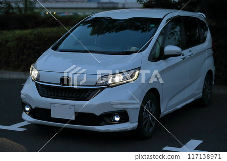 Car headlight Car headlight 117138971