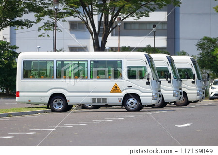 Mini bus Mini bus 117139049