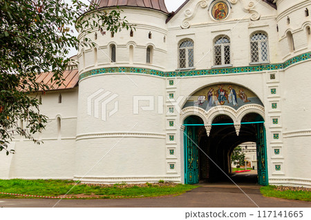 Holy gates in Vvedensky Tolga convent in Yaroslavl, Russia Holy gates in Vvedensky Tolga convent in Yaroslavl, Russia 117141665