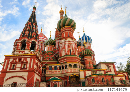 St. Basil's Cathedral on Red Square in Moscow, Russia 117141679