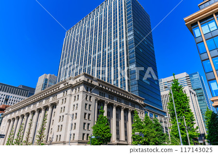 Meiji Yasuda Life Insurance Building seen from Hibiya Street in Marunouchi, Chiyoda Ward, Tokyo 117143025