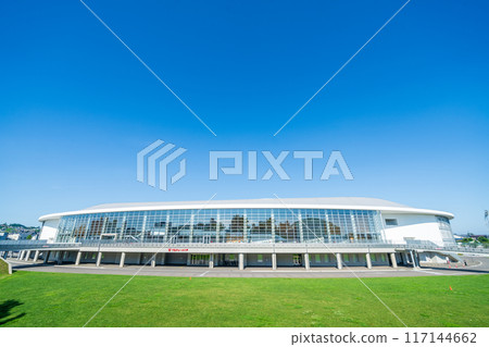 「青森縣」晴朗的天空和YS Arena八戶（長根室內滑冰場） 八戶市 117144662