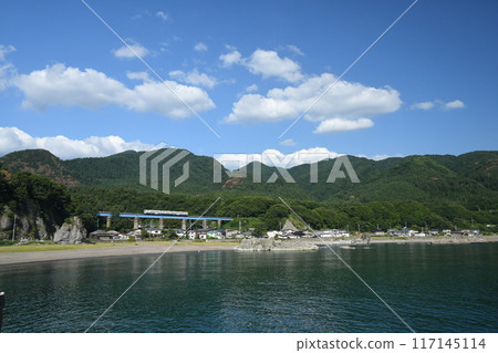 The Gono Line seen from the sea 117145114