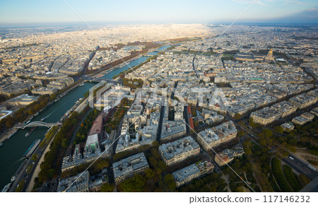 Aerial panoramic view of Paris 117146232