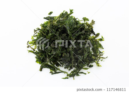 Dried loose seaweed 117146811