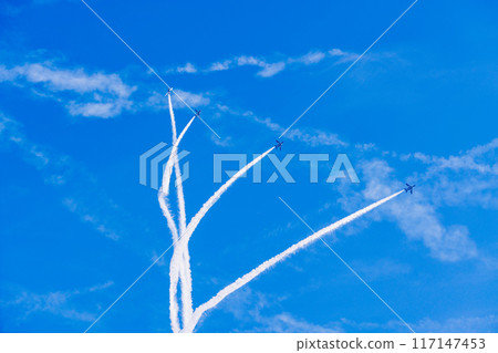 藍天圖像（藍色衝動特技飛行） 117147453