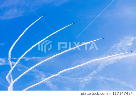 藍天圖像（藍色衝動特技飛行） 117147454