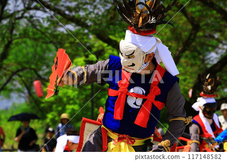 Folk entertainment performance Onikenbai 117148582