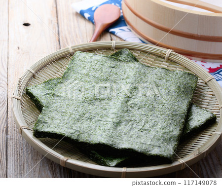 Roasted seaweed from the Ariake Sea Image 117149078