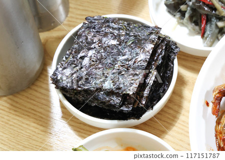 korea side dish food. edible seaweed korea side dish food. edible seaweed 117151787