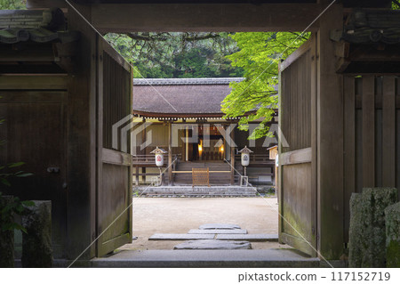 Uji, Kyoto, Ujikami Shrine, Main Gate 117152719