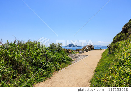 Kamishima Island seen from the Irago Cape Promenade, Tahara City, Aichi Prefecture 117153918