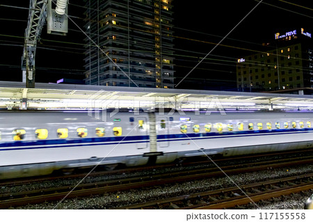 [Shizuoka] Early autumn at Shizuoka Station - A Shinkansen train arriving at the platform at night 117155558