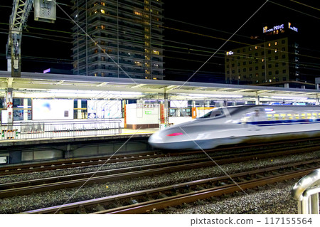 [Shizuoka] Early autumn at Shizuoka Station - A Shinkansen train arriving at the platform at night 117155564