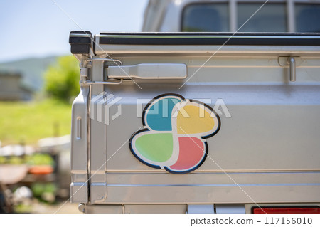 Four-leaf mark 117156010