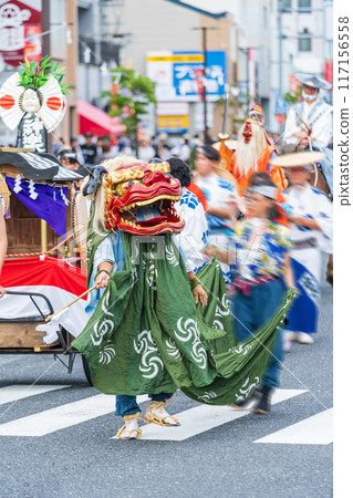 Lion dances in the shrine procession at the Hachinohe Sansha Festival in Hachinohe City, Aomori Prefecture Lion dances in the shrine procession at the Hachinohe Sansha Festival in Hachinohe City, Aomori Prefecture 117156558