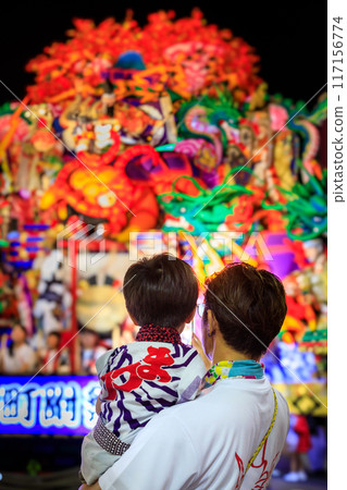 “青森縣”八戶三社大祭夏最後一天，家長和孩子們哀悼節日 117156774