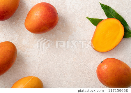 Mango Sunshine Fruit Taiwan Taiwan fruit mango マンゴー 117159668