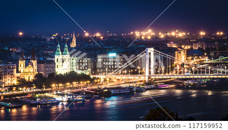night view on Danube 117159952