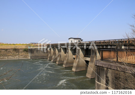 Sekiyado Water Lock on the Edogawa River in Goka Town, Sarushima County, Ibaraki Prefecture Sekiyado Water Lock on the Edogawa River in Goka Town, Sarushima County, Ibaraki Prefecture 117162016