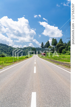 Fukushima Prefecture: A peaceful rural summer scene 117162287