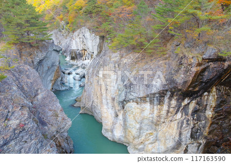 Ryuokyo Gorge in Autumn Ryuokyo Gorge in Autumn 117163590