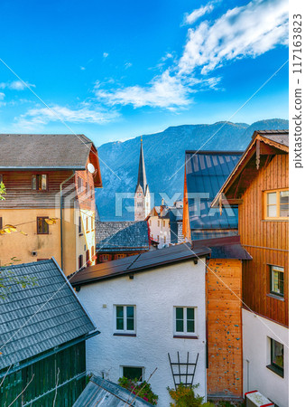 Amazing view of famous Hallstatt mountain village with Hallstatter lake. Amazing view of famous Hallstatt mountain village with Hallstatter lake. 117163823