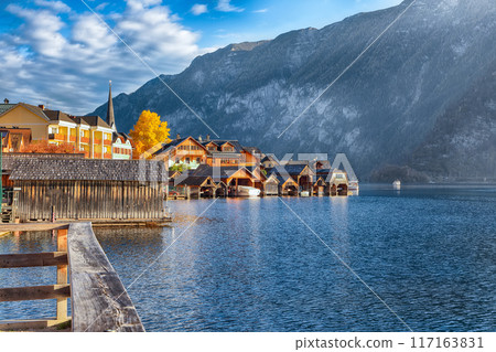 Stunning view of famous Hallstatt mountain village with Hallstatter lake. Stunning view of famous Hallstatt mountain village with Hallstatter lake. 117163831