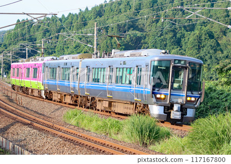 Hapi Line Fukui JR color special color mixed 4-car train, Hosorogi Station, HF04 train 117167800