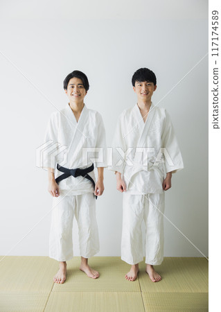 地理標示中的男人 117174589