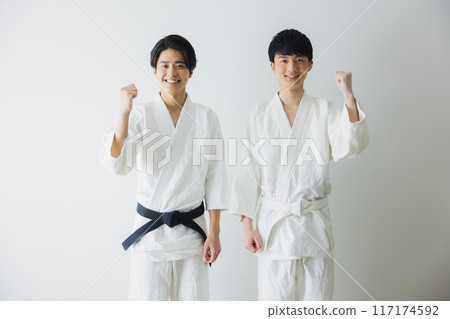 地理標示中的男人 117174592