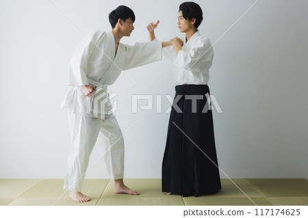 地理標示中的男人 117174625