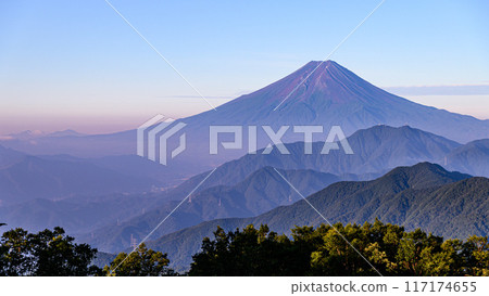 (山梨縣)夏天的富士山和山脈 - 來自雁原折山 (山梨縣)夏天的富士山和山脈 - 來自雁原折山 117174655