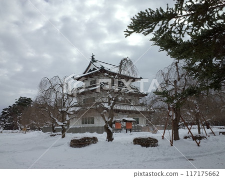 Snow-covered remains of the main citadel of Hirosaki Castle Snow-covered remains of the main citadel of Hirosaki Castle 117175662