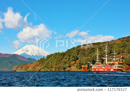 Kanagawa Prefecture Autumn Hakone and Pirate Ship and Mt. Fuji 117176527